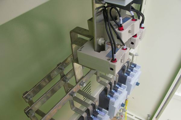 紫阳配电柜-应急照明配电柜使用对工作人员的具